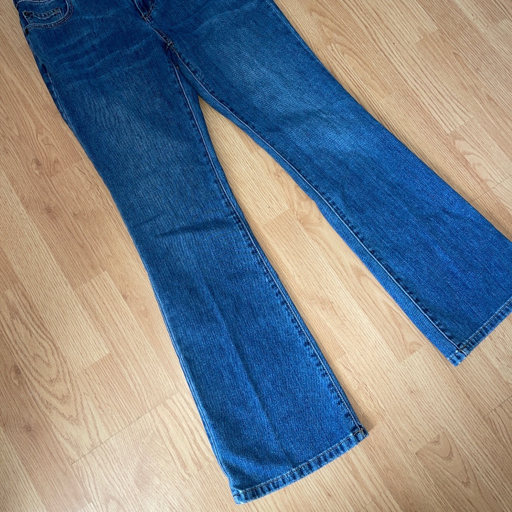 Chico’s Platinum Barley Flare Blue Denim Jeans Size 0 Regular - Picture 3 of 8